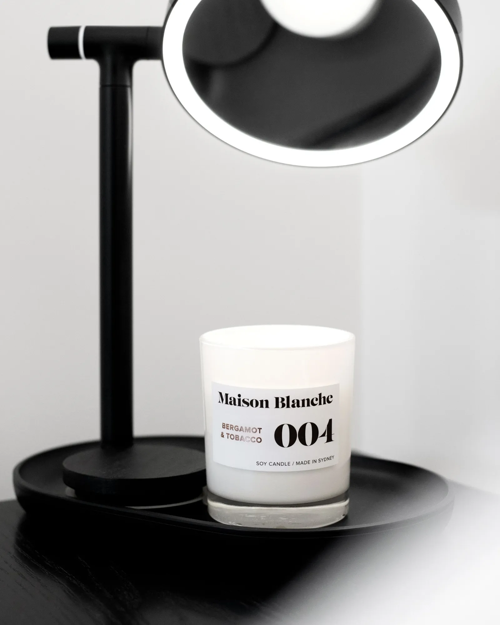 004 Bergamot & Tobacco - Medium Candle